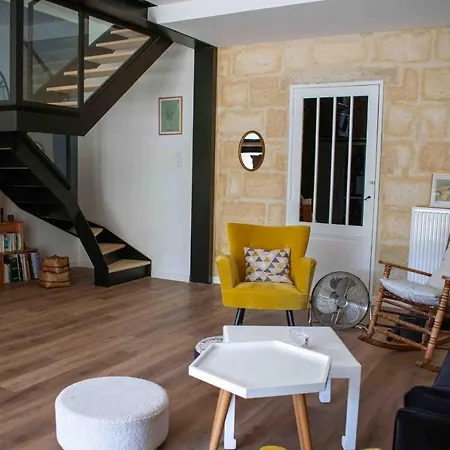 Large Cosy Nest With Garden In Appartement